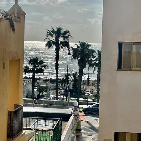 Apartment Exclusive And Gorgeous Seefront Studio Apartment! Torremolinos